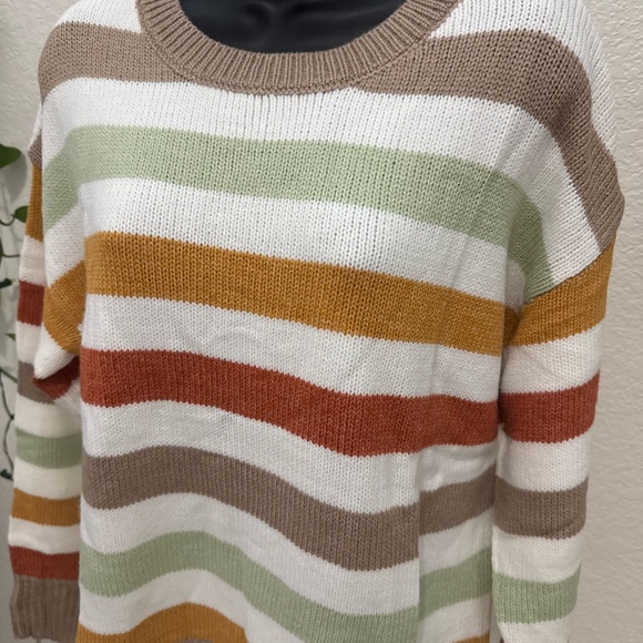 Multicolor Striped Knit Sweater Women Size M and L New Without Tags - Picture 3 of 3
